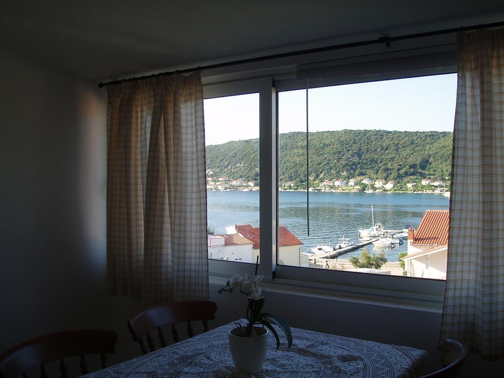 Guesthouse Tariba Супетарська Драґа Номер фото