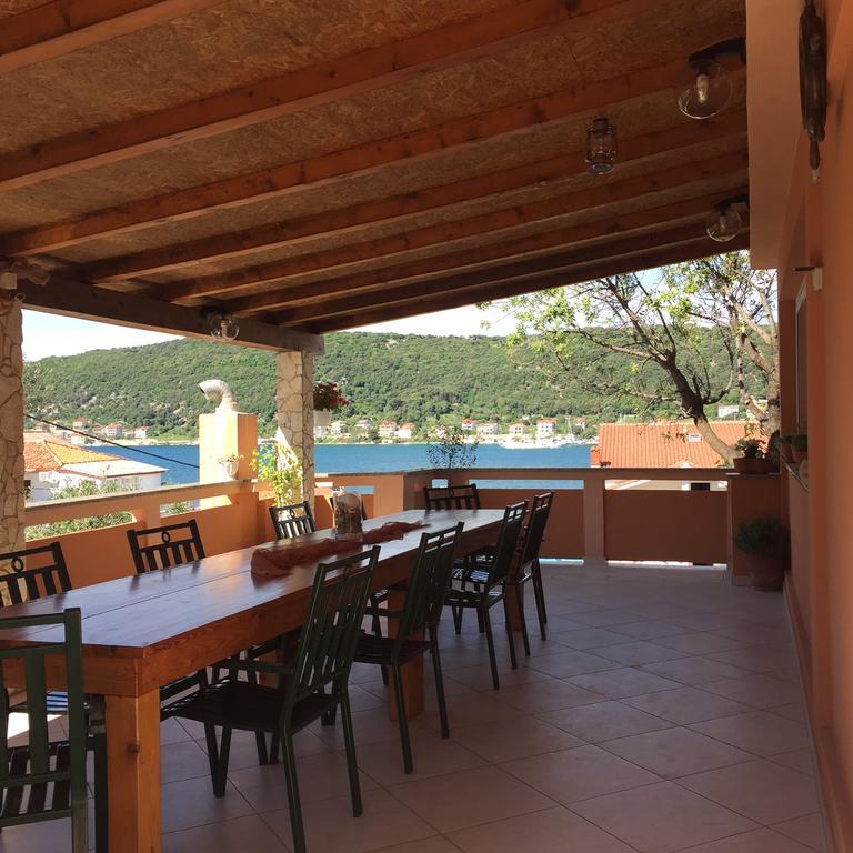 Guesthouse Tariba Супетарська Драґа Екстер'єр фото